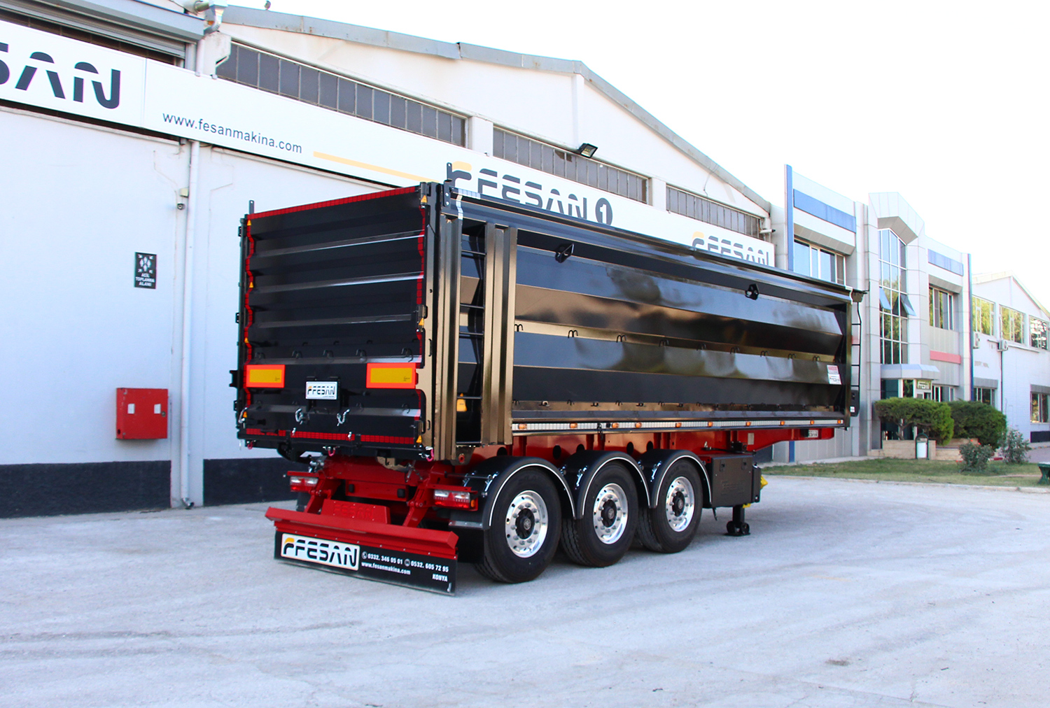 Accordion - Scraps Tipper