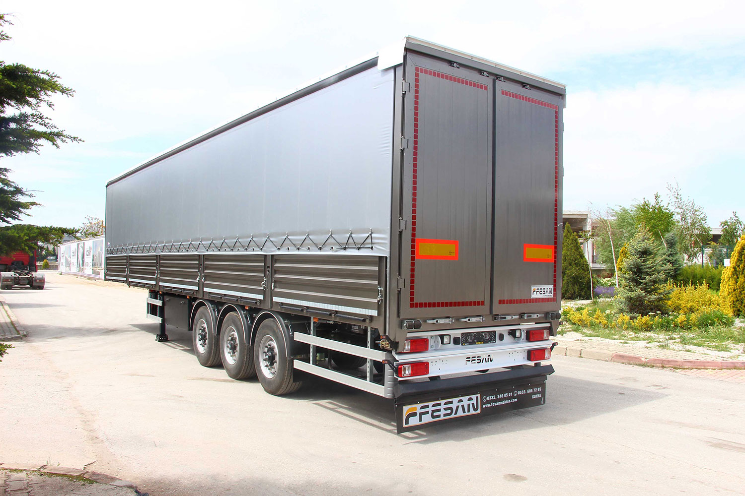 Curtainsider